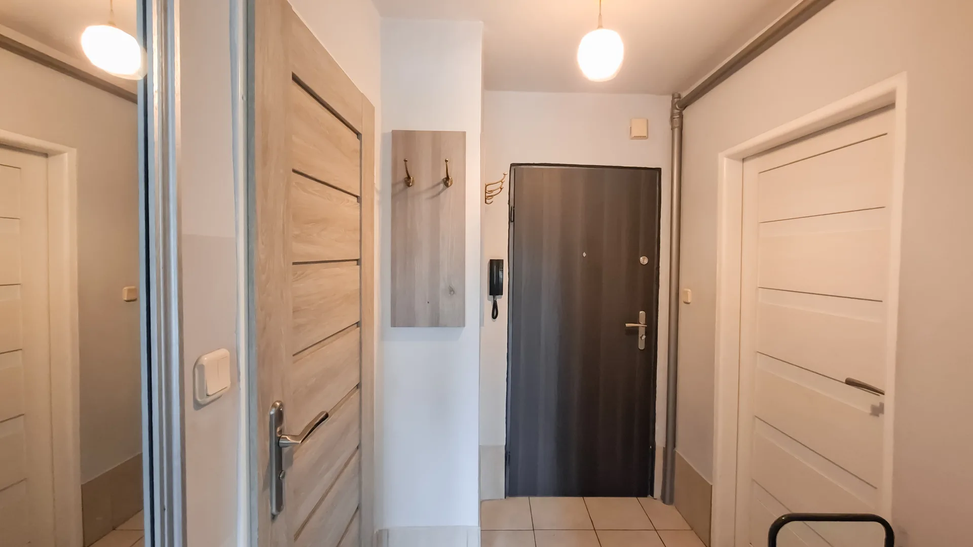 Bezpośrednio: słoneczna kawalerka, Tysiąclecie, 30m2, oddzielna kuchnia