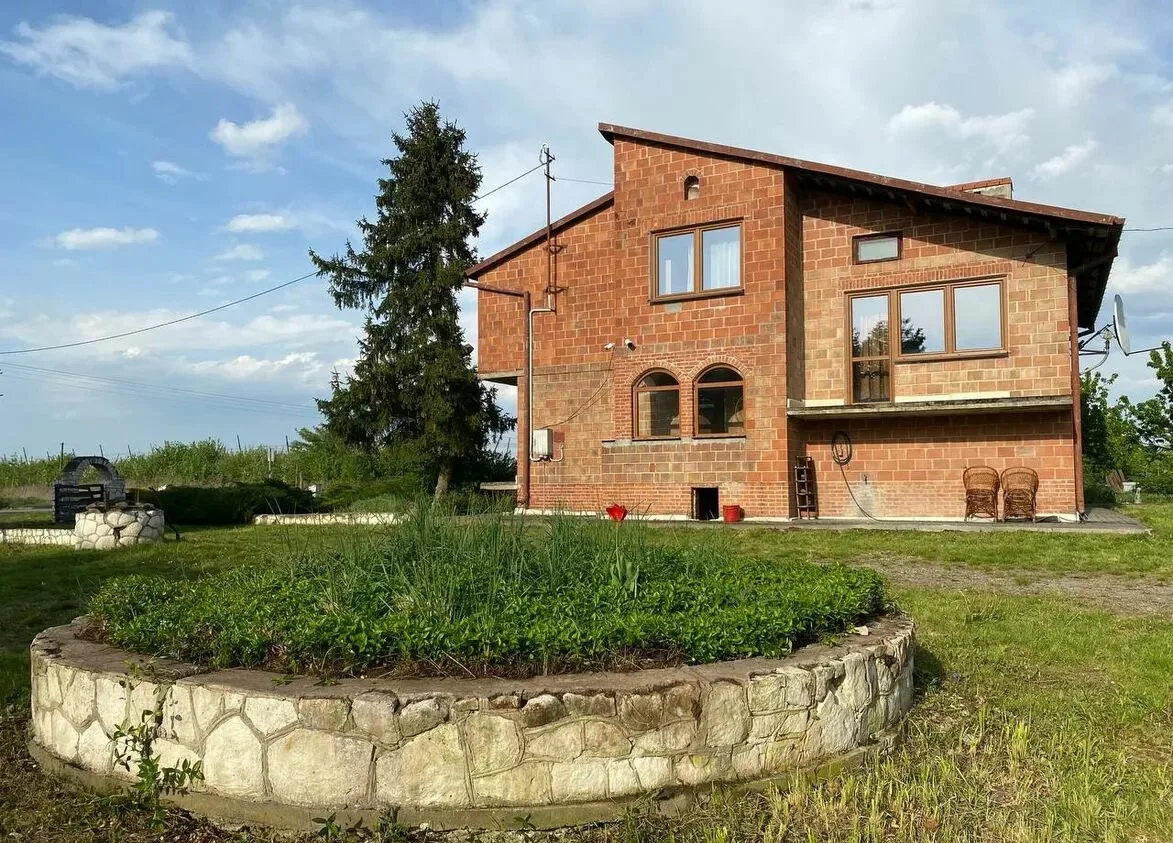 Nieruchomość z gruntami rolniczymi  Machów