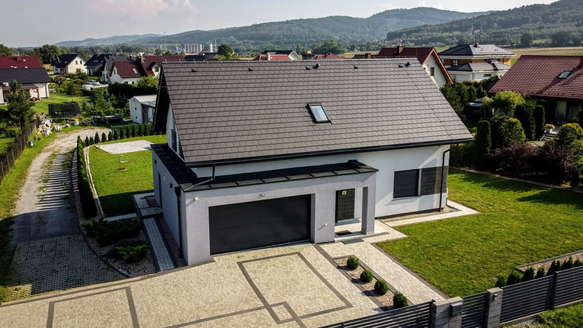 Dom w Burkatowie (147m2 pow. użytkowej) gm Świdnica