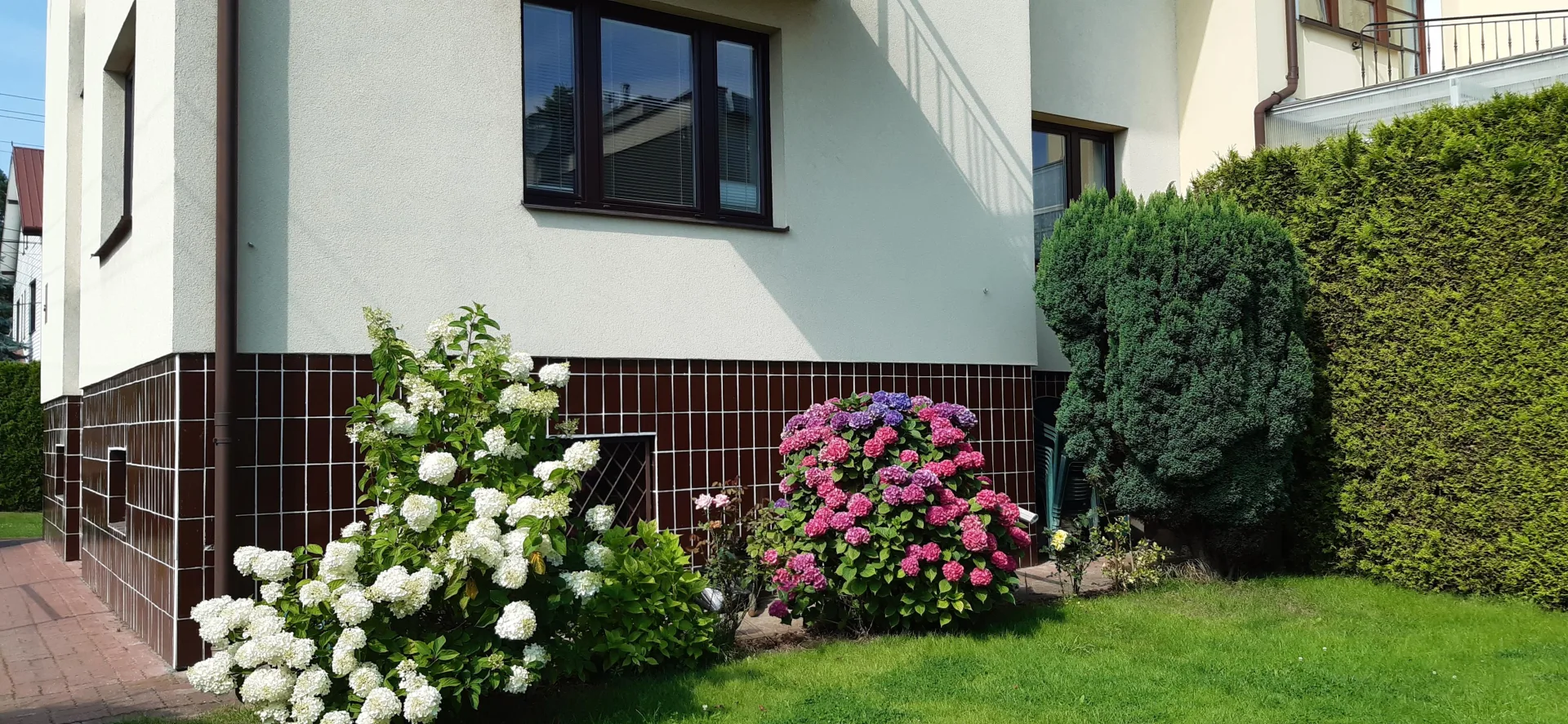 Lokal w domu prywatnym na kreatywne biuro z magazynem