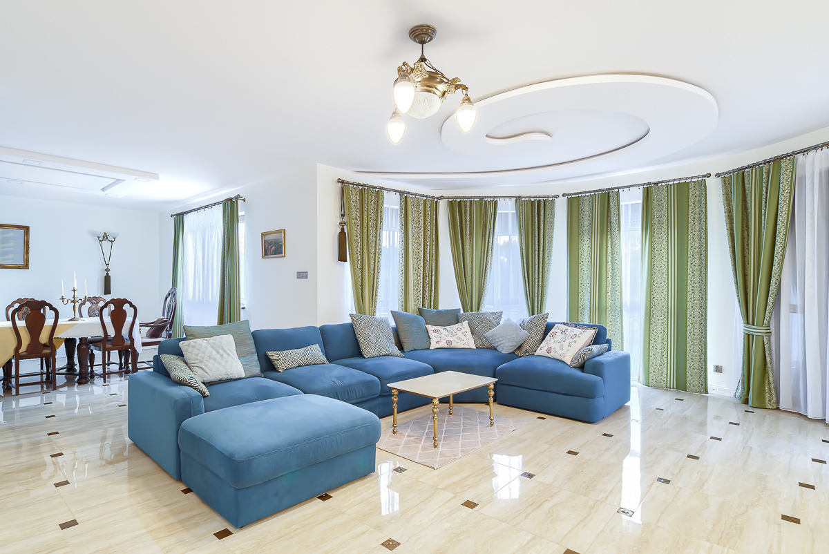 Willa 430m2 wraz posiadłością 4000m2 w Dąbrowie G.