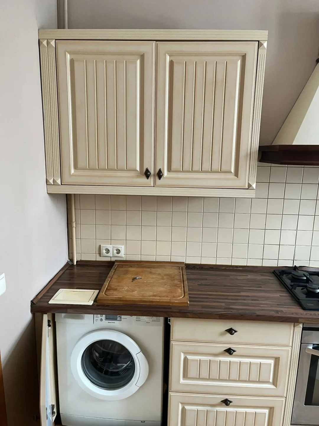 Przestronne mieszkanie 72 m² z miejscem postojowym w Chorzowie